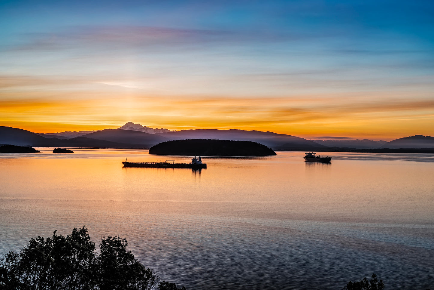 Sunrise over Mt Baker from Cap Sante Park