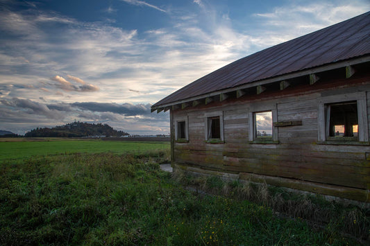 Skagit Barn on Cook Road