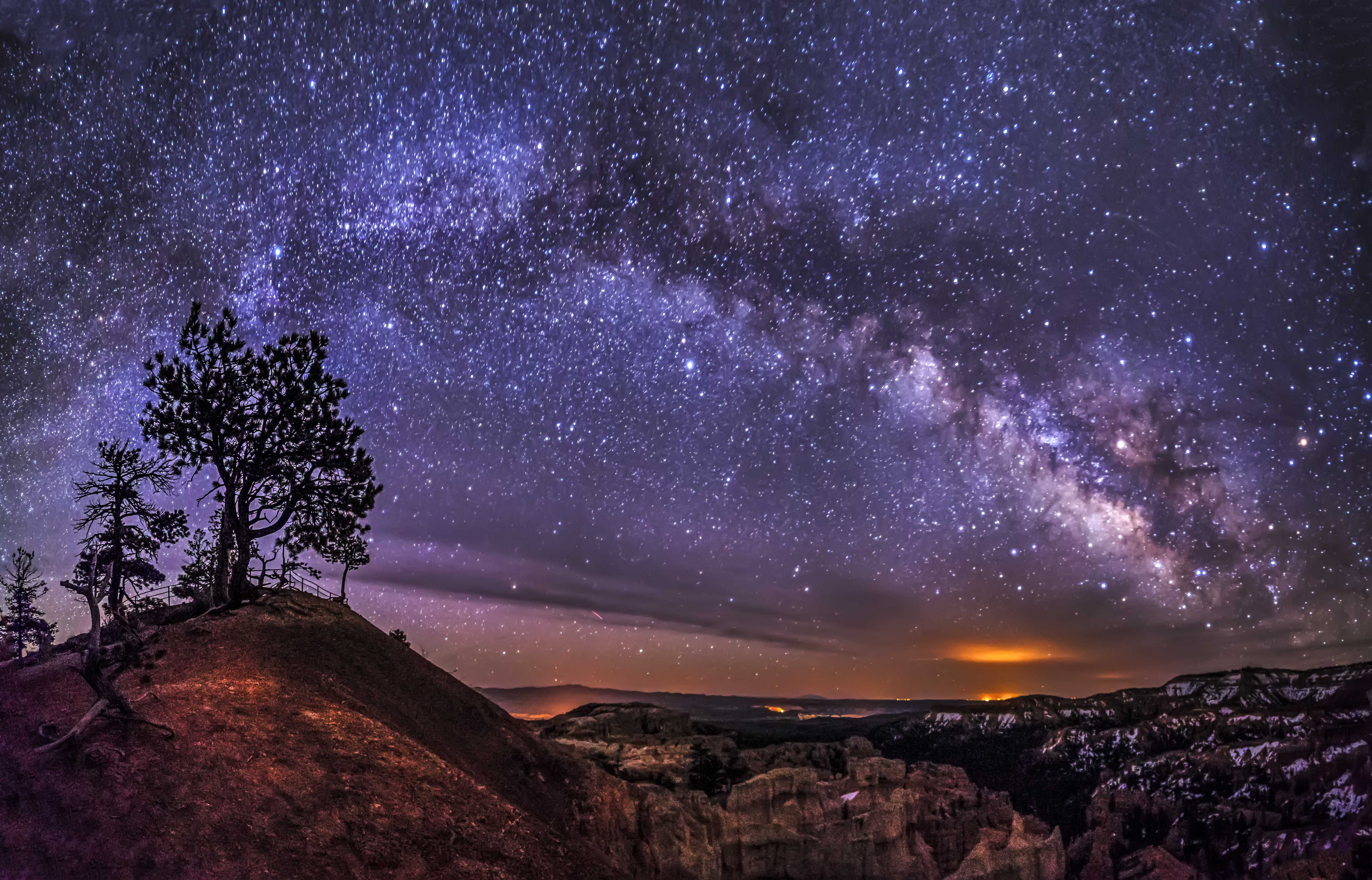 Night sky at Bryce Canyon is like nothing else, the stars pop out like